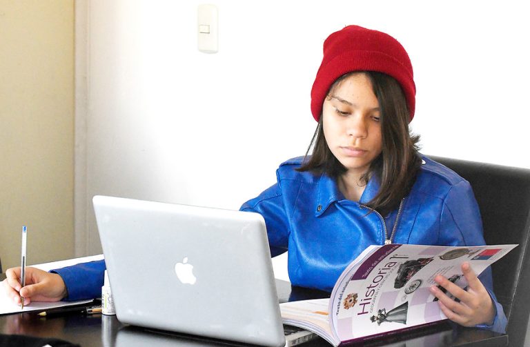 Vuelta a clases a distancia: Este lunes comienza transmisión de cápsulas de TV Educa