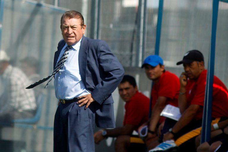 Clavito Godoy critica a jugadores albos: 