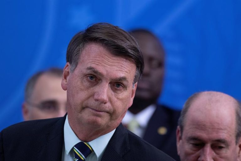 Corte Suprema de Brasil autoriza investigación por denuncias contra Bolsonaro