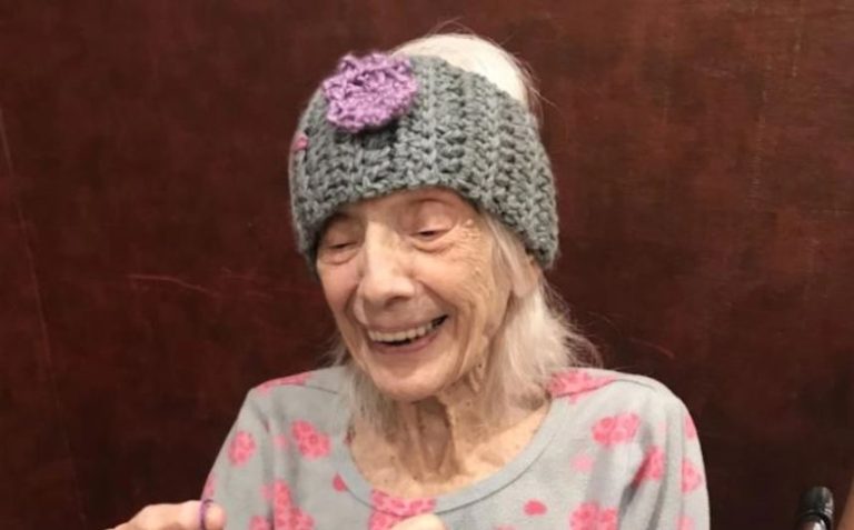 Abuela de 101 años que venció al cáncer y la pandemia de 1918, ahora sobrevivió al coronavirus