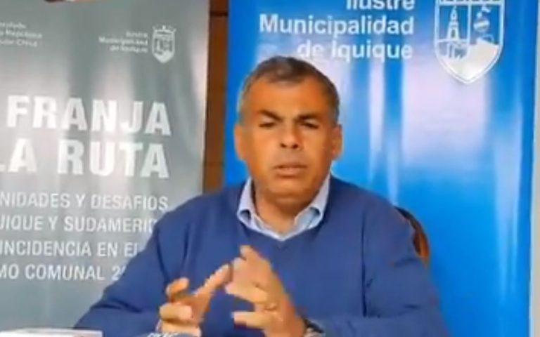 Alcalde de Iquique dijo que el gobierno no le avisó del traslado de ciudadanos bolivianos a su comuna