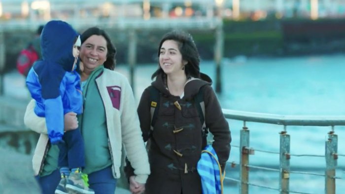 Marisa y Katherine sacan adelante a su hijo Juan gracias a Teletón