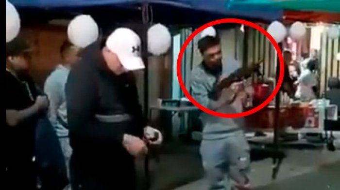 Cumpleaños y funerales narco sorprenden a vecinos en plena cuarentena