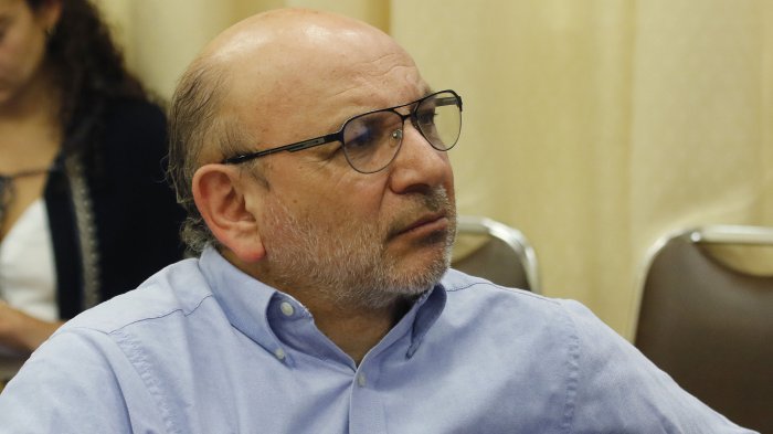 Juan Luis Castro aseguró que salida de Rosa Oyarce del Seremi fue por cerrar Compin de Santiago centro