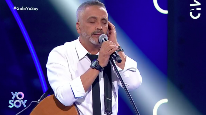 Le faltó la voz nasal: Memo Bunke no logró una buena imitación de Eros Ramazzotti