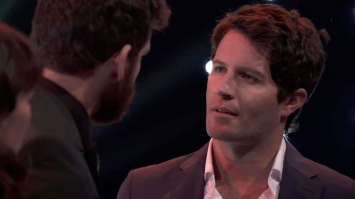 ¡Renzo se rebeló! El escritor desenmascaró a su hermano en televisión y así fue la reacción en redes sociales