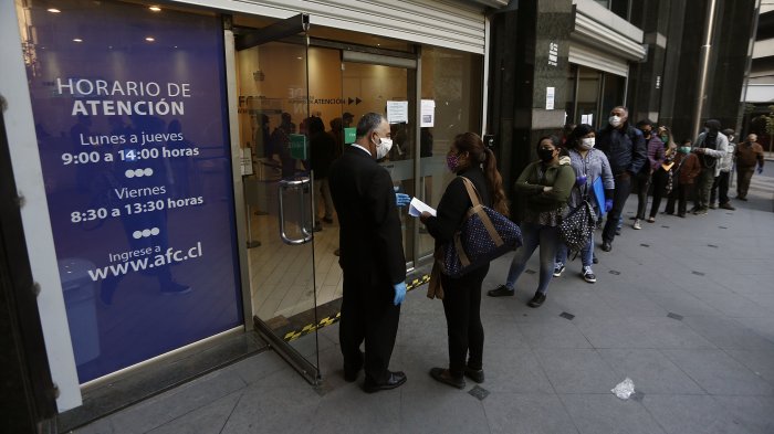 Seguro de cesantía: ¿Cómo cobrar estos fondos y evitar las aglomeraciones en las sucursales?