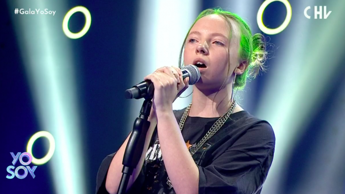 Se pintó hasta el pelo: Billie Eilish fue elogiada tras su increíble presentación