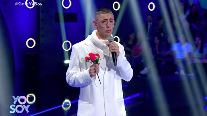 Cantó con sentimiento: Bad Bunny realizó romántica presentación en Gala Yo Soy