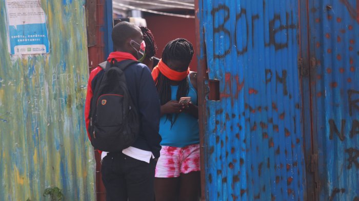 Problemas de hacinamiento en cités propician el contagio de coronavirus: No se respetan medidas de prevención ni cuarentena