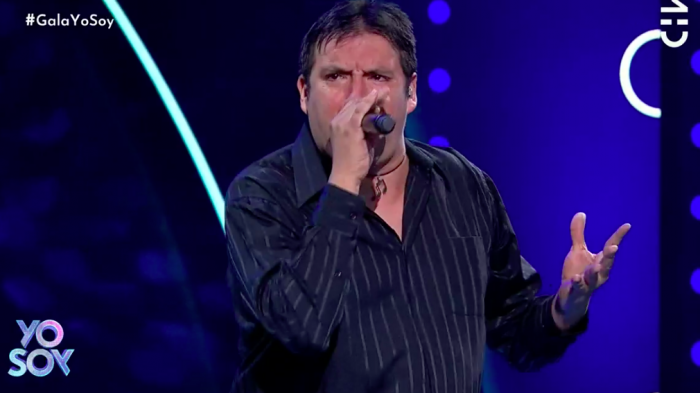 Es igual al original: Tom Jones impactó con su 