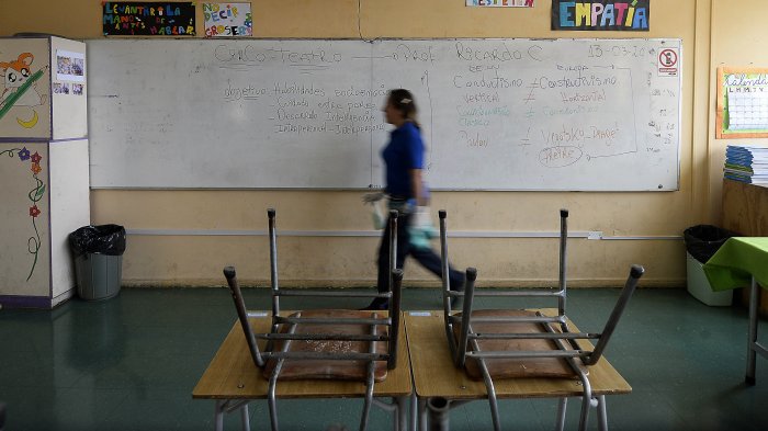 Doctor Pablo Brockmann respondió: ¿Es un riesgo que se permita el retorno de clases presenciales?