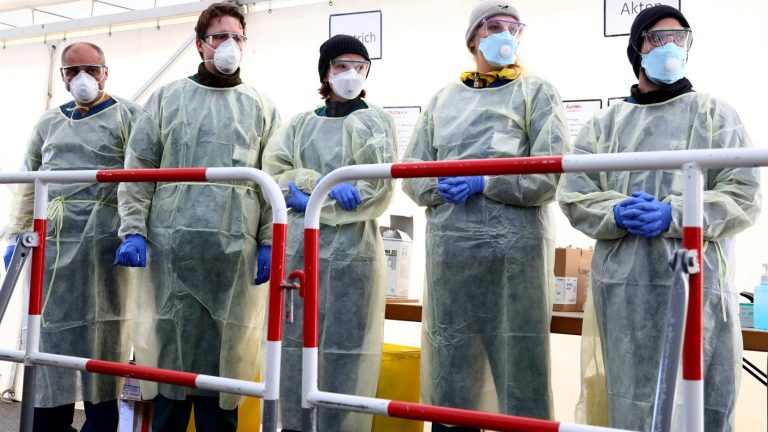 Peak histórico: España registró 864 muertes en sólo 24 horas y superó los 100.000 contagios