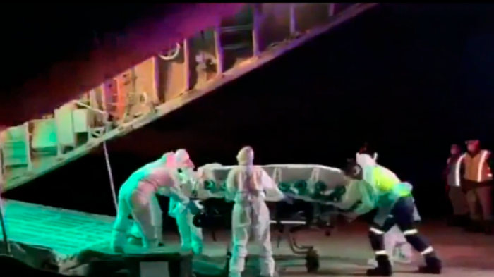 FACH trasladó a paciente grave con COVID-19 desde Temuco