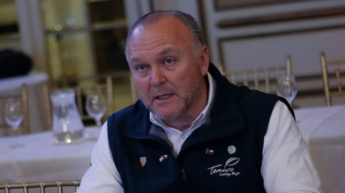 Alcalde de Temuco por traslado de paciente en avión Fach: 