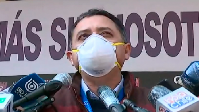 Subdirector Hospital Félix Bulnes entregó declaraciones a raíz de la indignación por demora en entrega de medicamentos