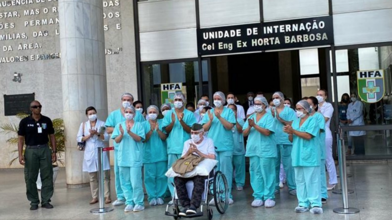Hombre de 99 años que había peleado en la Segunda Guerra Mundial logró vencer el coronavirus