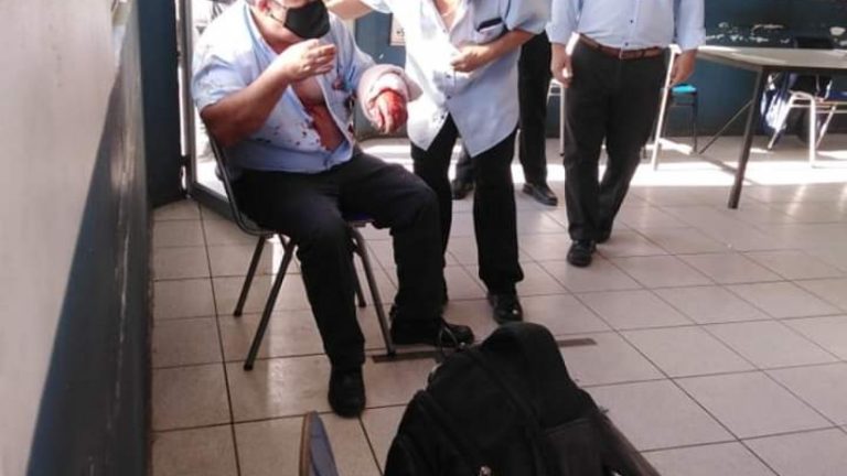 Conductor del Transantiago fue apuñalado por pasajero que se negó a usar mascarilla