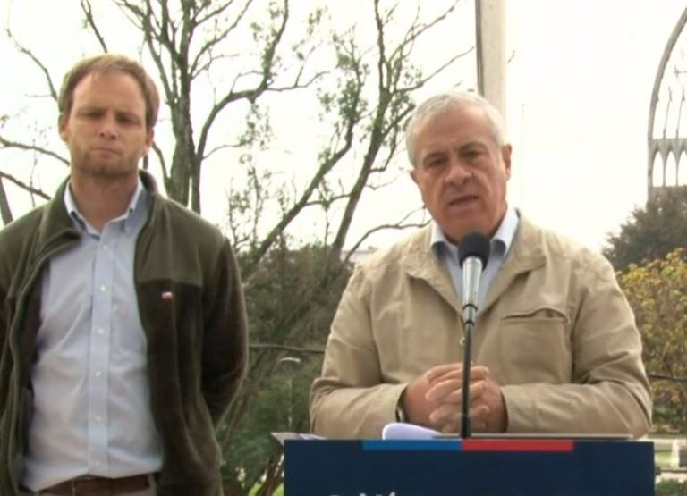 Mañalich no descarta que la contaminación del aire aumente los contagios: Pide reforzar medidas para el invierno