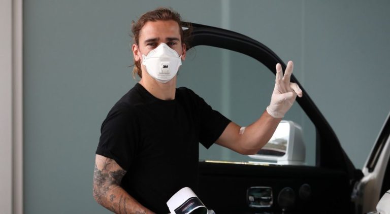 Con todas las medidas de seguridad: Arturo Vidal y sus compañeros se realizaron el test del coronavirus