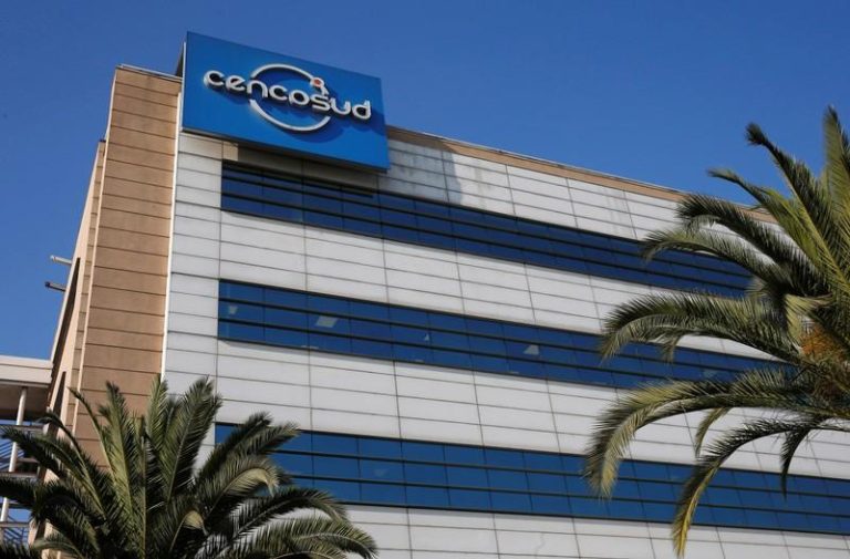 Cencosud retrocede tras polémica: No se someterá a Ley de Protección al Empleo