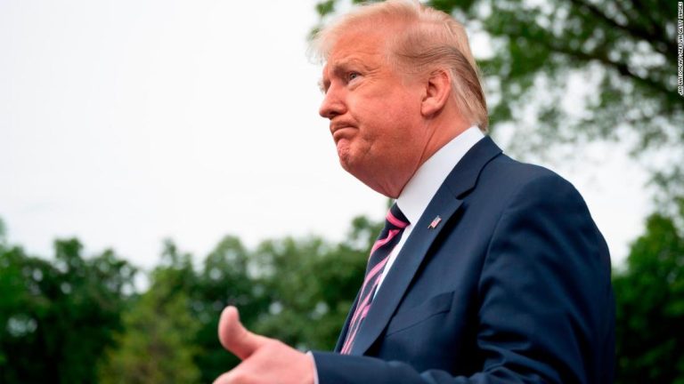 Trump niega ataque contra Maduro y asegura que si hiciesen algo así con Venezuela, 