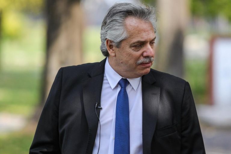 Alberto Fernández menciona de nuevo a Chile para explicar que Argentina lo ha hecho bien ante el COVID-19