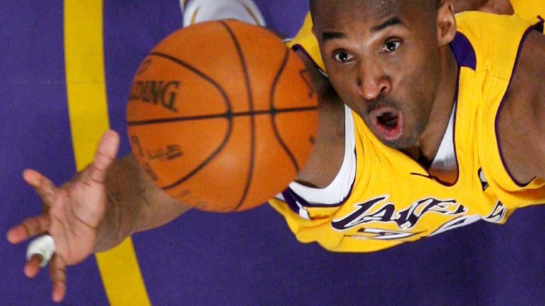 Muerte de Kobe Bryant: Hermano del piloto acusa que los pasajeros fueron negligentes