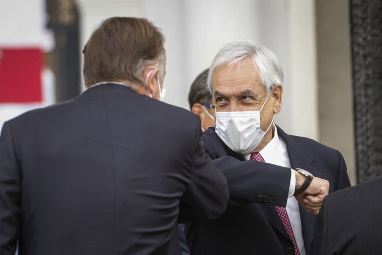 Glosario chileno de una pandemia: Qué significa viroterrorismo, nueva normalidad y otros conceptos claves