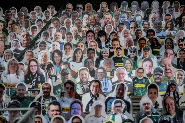 Literal: La Bundesliga vuelve a la actividad con hinchas de cartón