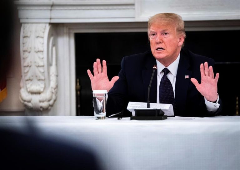 Trump amenaza con retiro permanente de los fondos a la OMS: Exige mejoras en los próximos 30 días