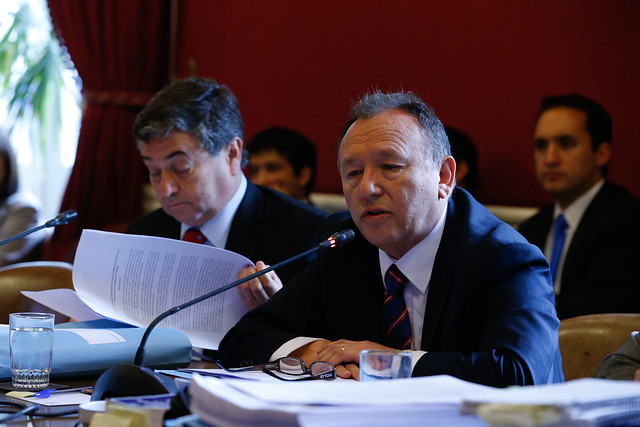 José García Ruminot es el cuarto senador con COVID-19 y ministro Isamit entra en cuarentena preventiva