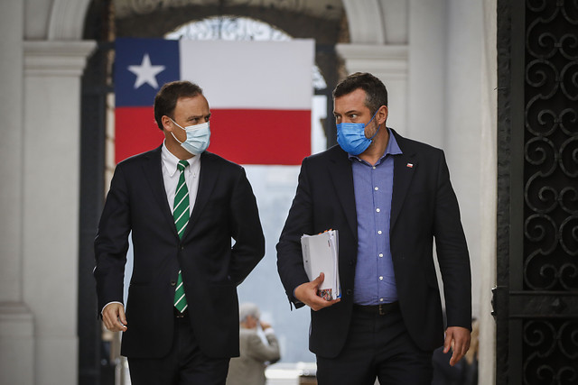 Ministros Ward y Sichel se reincorporan a sus labores luego de dar negativo por COVID-19