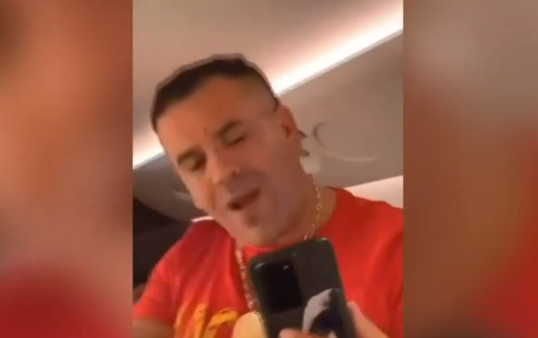 Cantantes de trap viajaron en jet privado desde Santiago a Valdivia: Autoridad inicia sumarios sanitarios