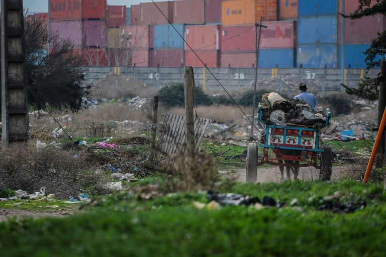 Leonardo Moreno: “Cerca del 50% de la población de Chile vive en vulnerabilidad, con el peligro de caer en la pobreza”