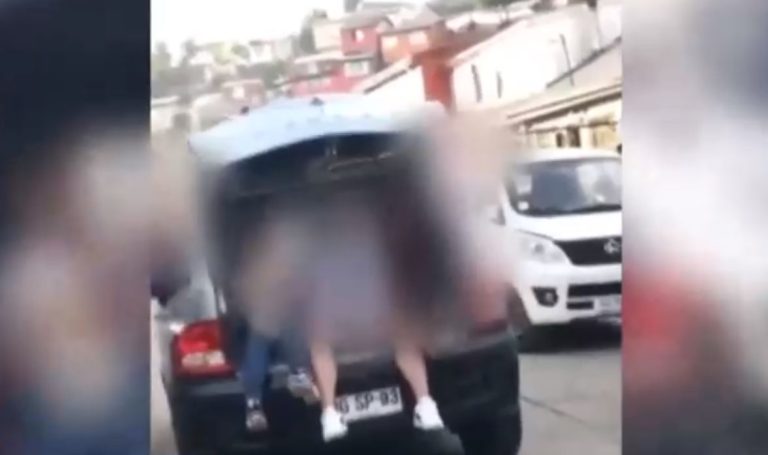 Lanzaron hasta fuegos artificiales: Polémica por grabación de videoclip en Lota sin protección contra el COVID-19