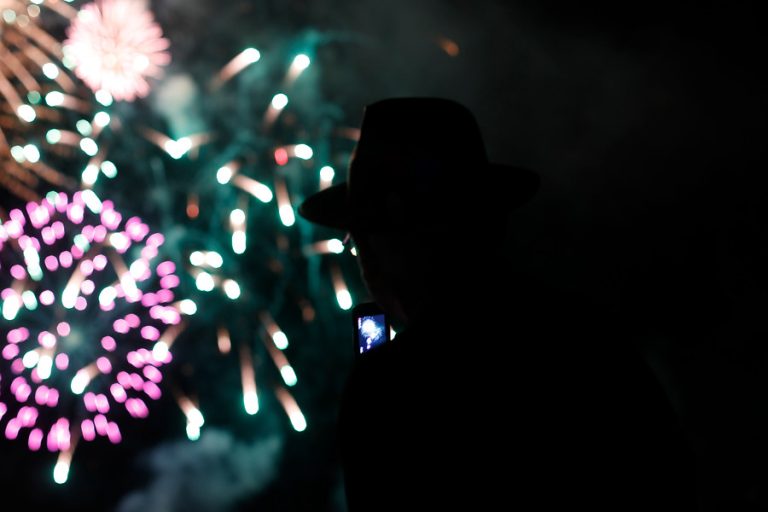 Se suman a Renca: Ñuñoa y Las Condes cancelan show de fuegos artificiales de Año Nuevo