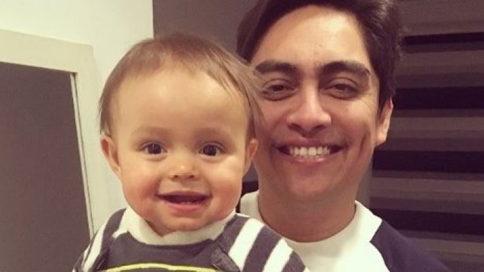 Sergio Freire enterneció Casa Estudio con videos de su hijo cantando canciones de rock