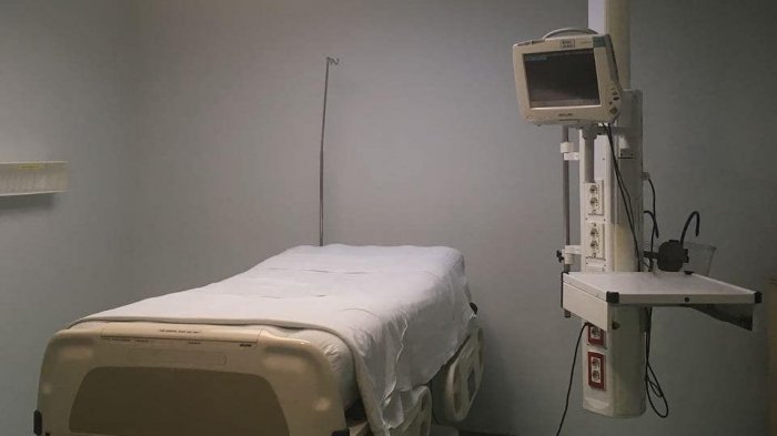 ¡Jefe de Urgencias aclaró la situación! Periodista Alejandra Matus aseguró que capacidad UCI de Clínica Indisa estaría copada