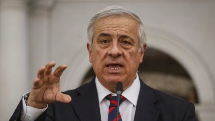 Ministro Jaime Mañalich desmintió 4 