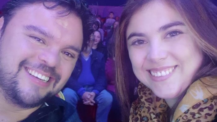¡Se conocieron por Facebook! Oscarito reveló detalles de su actual relación de pareja en CHV en Casa