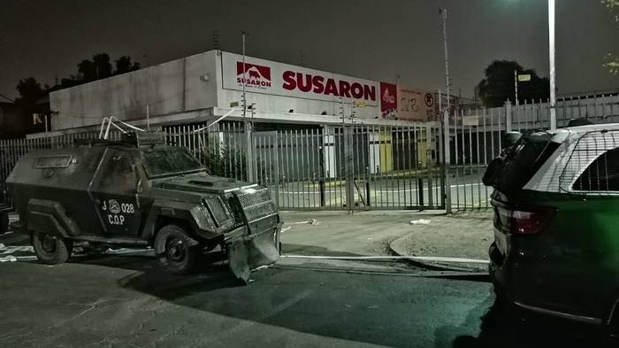Saqueo nocturno en carnicería de Quilicura terminó con 4 detenidos