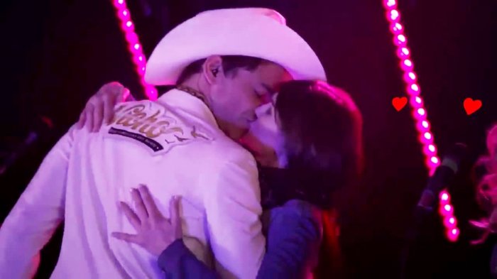 ¡Cuánto amor! Este es el ranking de los mejores besos de nuestra teleserie Gemelas