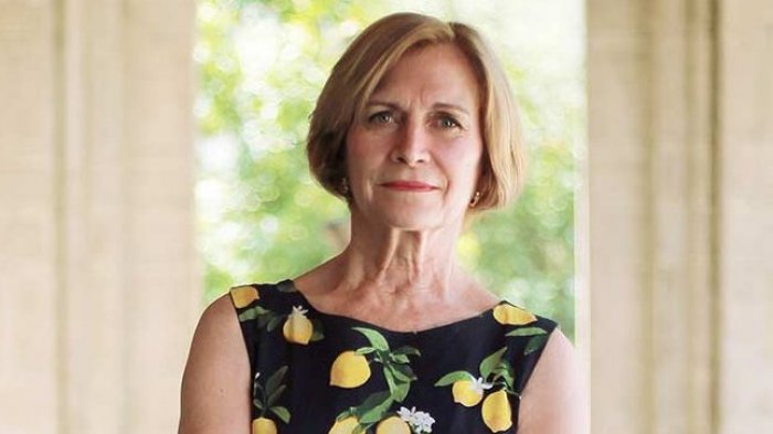 Evelyn Matthei renunció a cajas del Gobierno y las cede a otras comunas: Prometió ayuda municipal a grupos vulnerables de Providencia