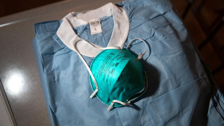 Murió un segundo funcionario de salud contagiado con COVID-19 en Chile