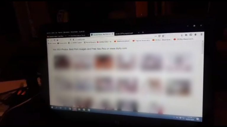 “Impresentable negligencia”: Denuncian que bibliografía del Mineduc para 5° básico incluye un sitio porno