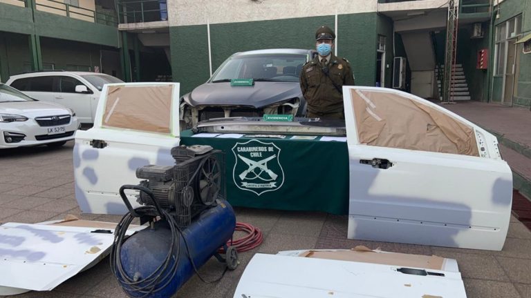 Desbaratan taller clandestino que clonaba automóviles robados en Quilicura