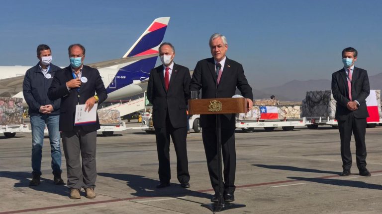 Gobierno recibe donación de 218 ventiladores mecánicos