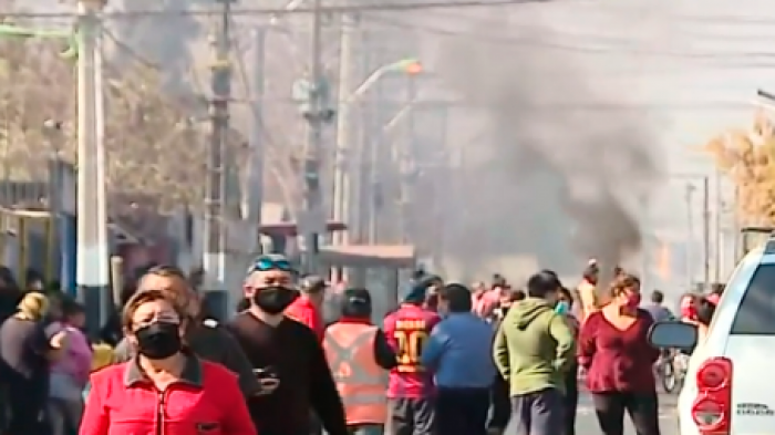 Vecinos de El Bosque protestaron por falta de alimentos: Piden ayuda social en cuarentena
