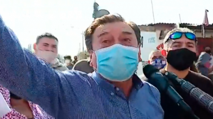 Dramático llamado de vecino en El Bosque: “Siguen cobrando el agua, luz y arriendo y la gente sin trabajar”